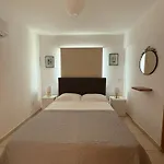 Welcome To 50m From The Beachfront * 拉纳卡