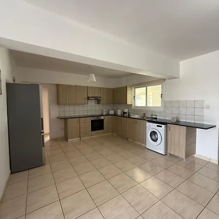Welcome To 50m From The Beachfront Daire