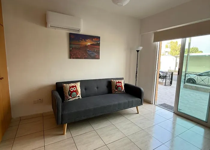 Welcome To 50m From The Beachfront Apartmán Larnaca