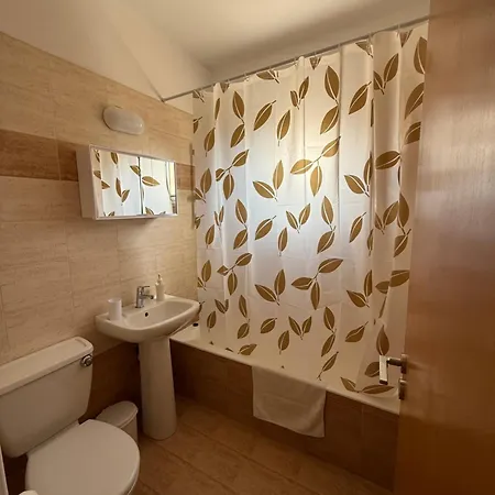 Welcome To 50m From The Beachfront ラルナカ